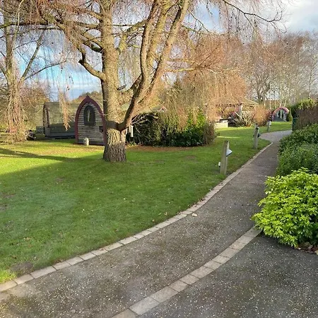 Belle Vista Glamping & Campingplads *