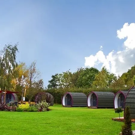 Belle Vista Glamping & *